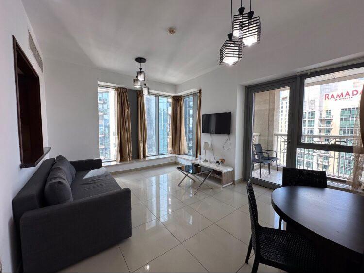 Downtown Apartments With Fountain And Burj Khalifa View Dubai Dış mekan fotoğraf